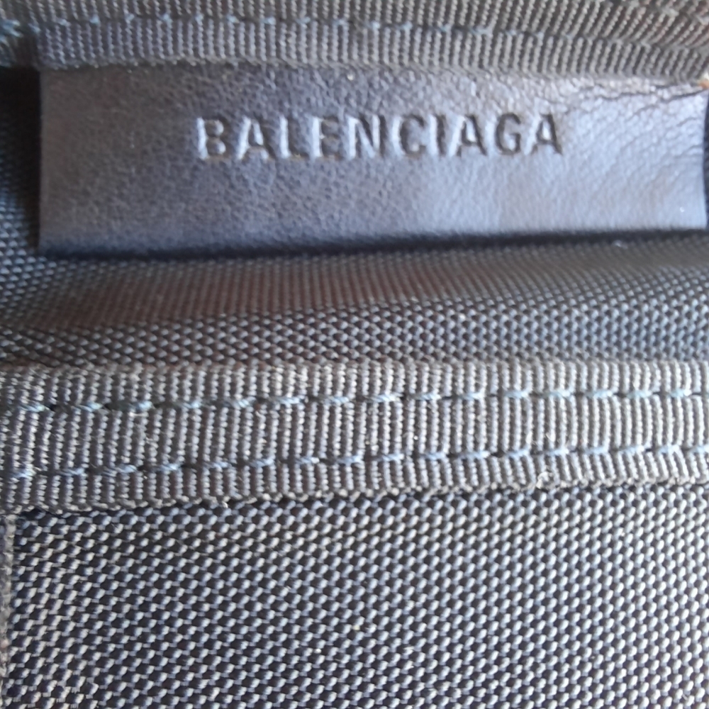 BALENCIAGA Acid Green Wallet Trifold Nylon Italy Zip Neon Yellow Black Luxury - Picture 5 of 13